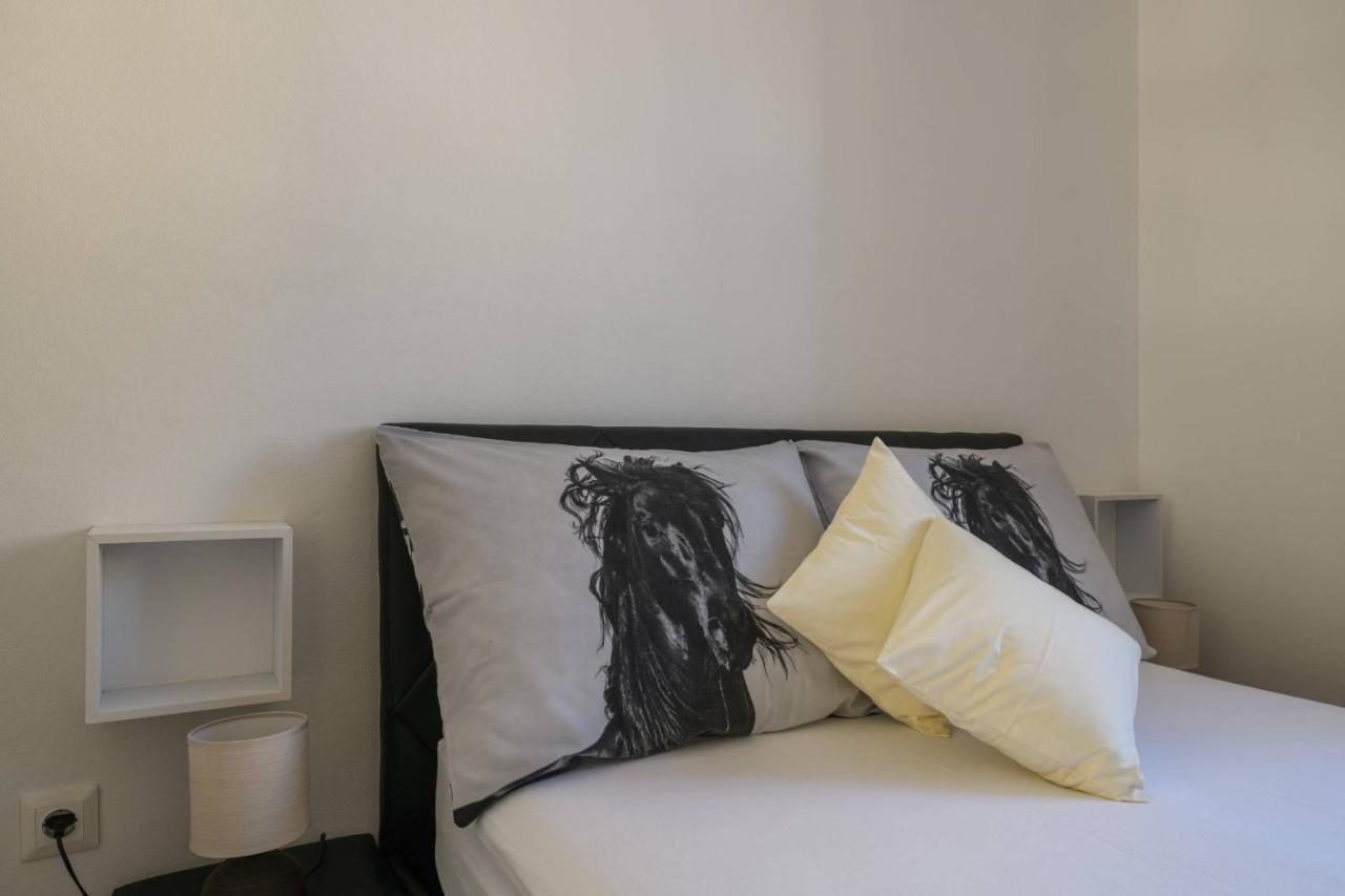Apartment Sea Premantura Buitenkant foto