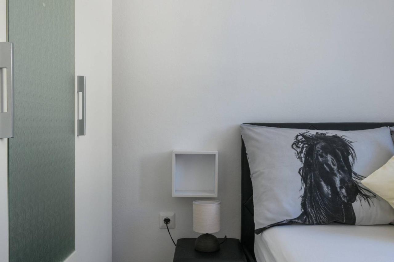 Apartment Sea Premantura Buitenkant foto
