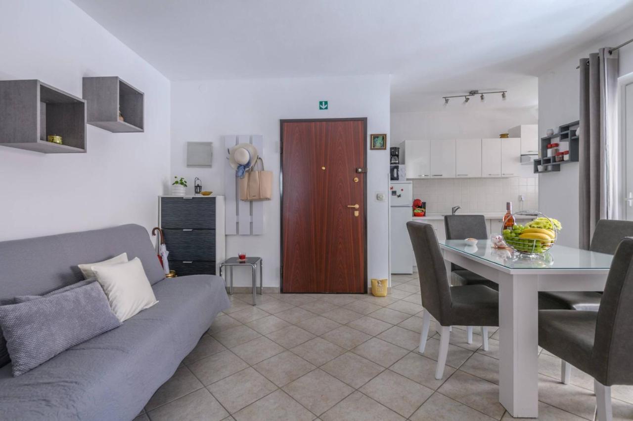 Apartment Sea Premantura Buitenkant foto