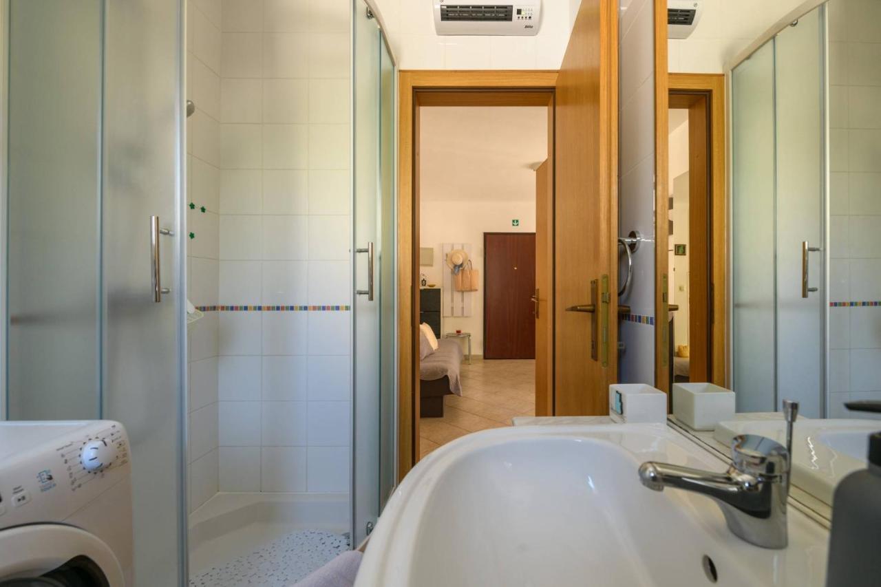 Apartment Sea Premantura Buitenkant foto