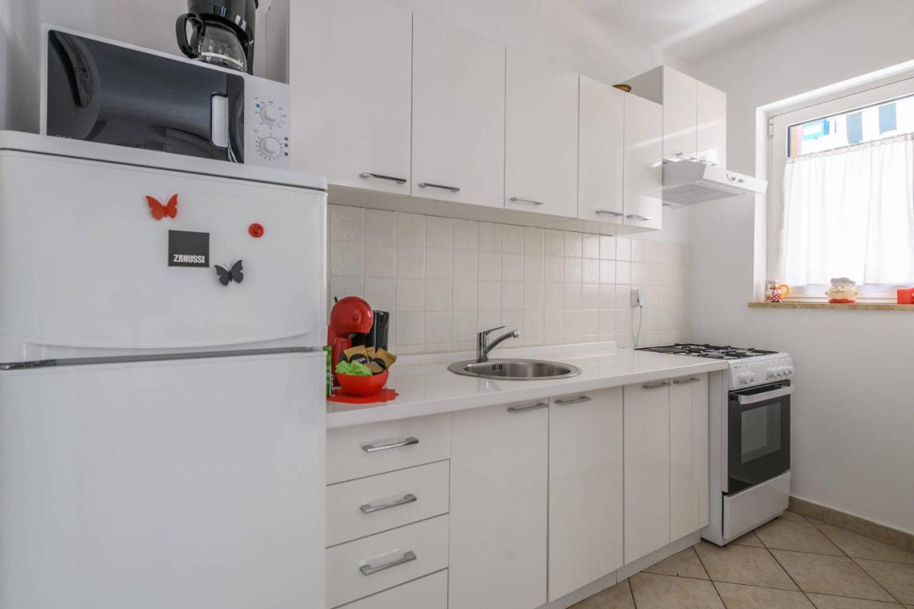 Apartment Sea Premantura Buitenkant foto